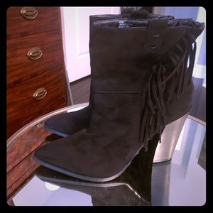 NEW Black Fringe Boots